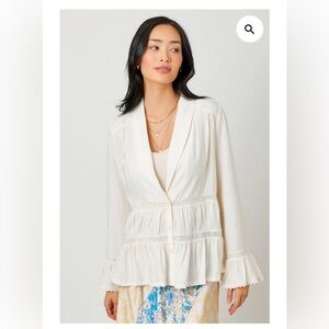 Tiered lightweight bell sleeves button lace jacket size medium